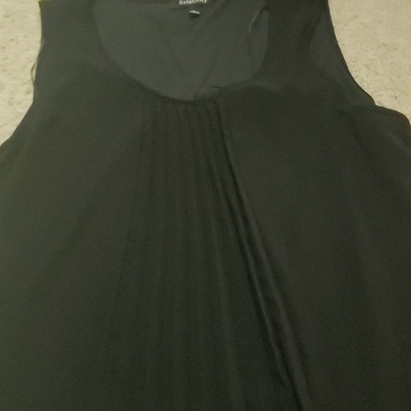 Black sleeveless blouse - Picture 3 of 5